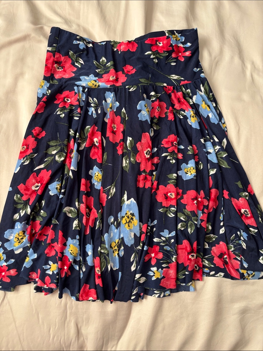 Navy Floral Casual Pleated Skirt - Red & Light Blue Bloom